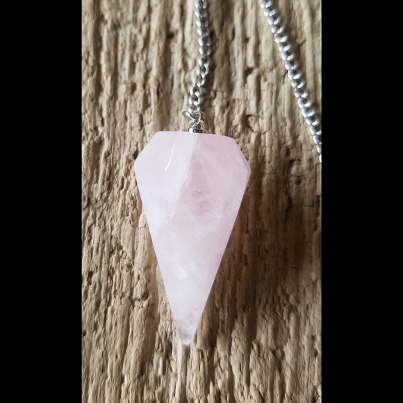 💖 Rose Quartz Faceted Stone Pendulum Crystal - Picture 4 of 11
